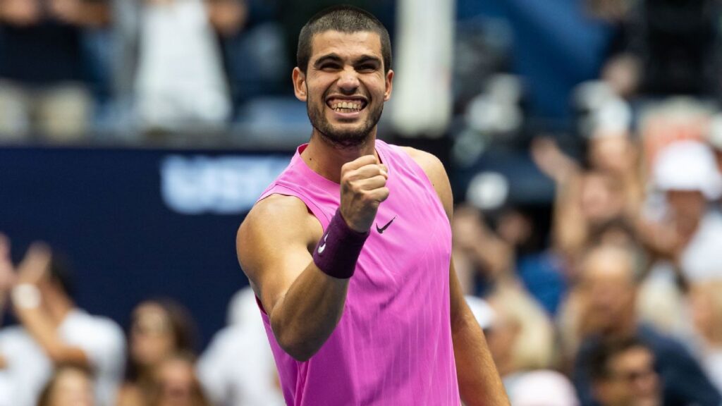 Carlos Alcaraz sweeps Brandon Nakashima, into Japan Open semis