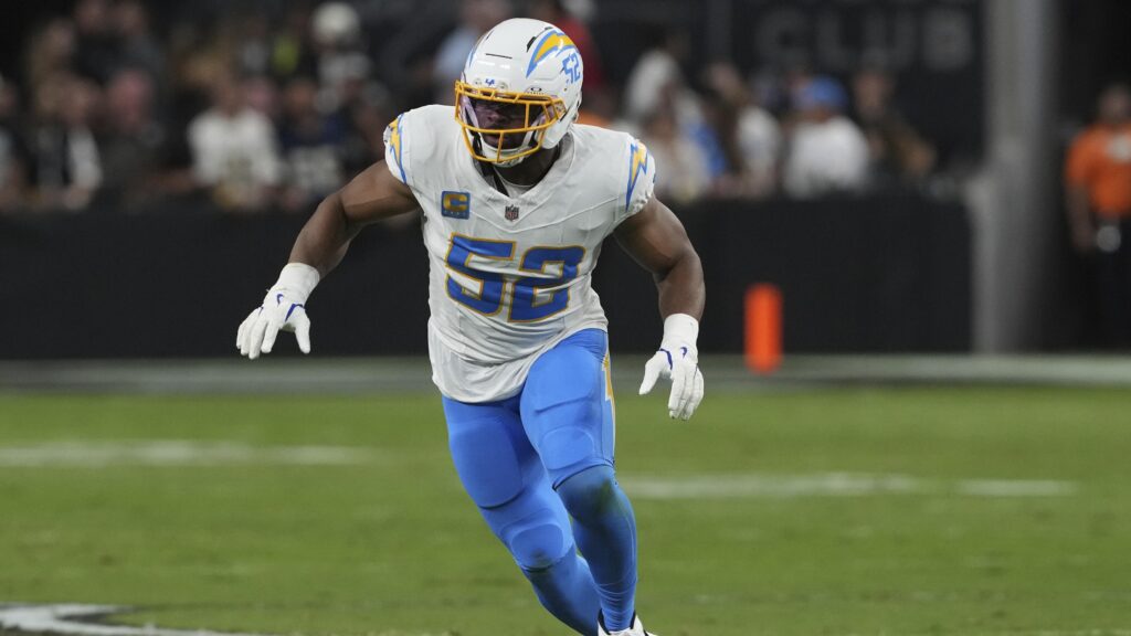 Chargers' Khalil Mack out vs. Raiders with Elbow Injury, LB Had Arm in Sling