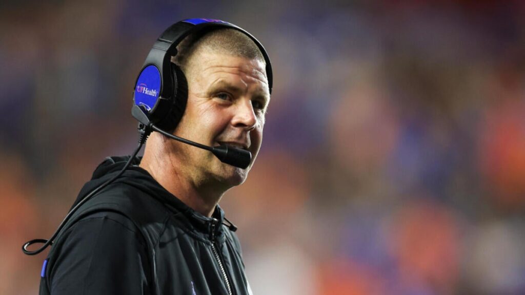 College football winners, losers in Week 2: Florida’s Billy Napier under fire, Arch Manning finds favorite WR College football winners, losers in Week 2: Florida's Billy Napier under fire, Arch Manning finds favorite WR