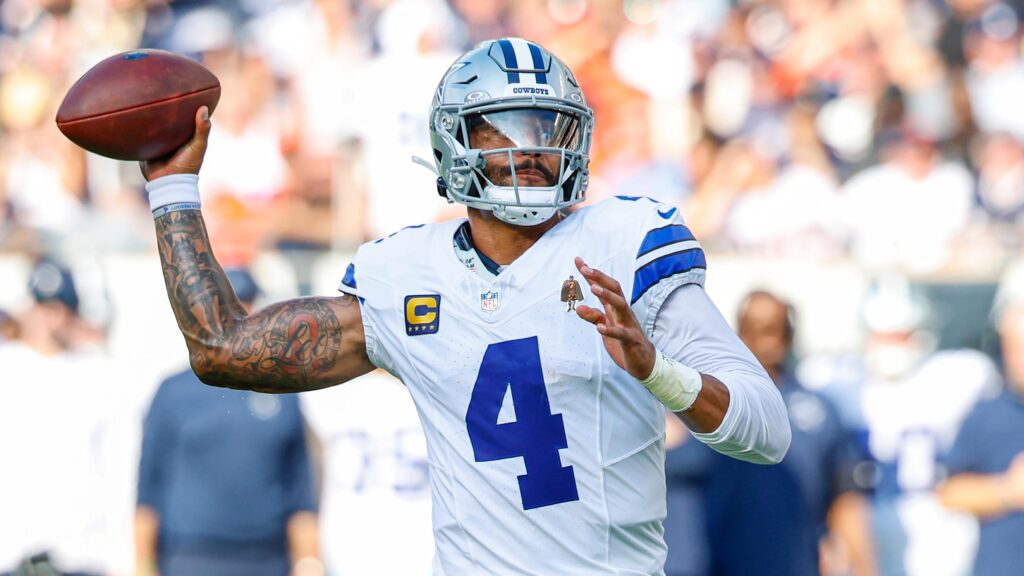 Cowboys' Dak Prescott Reacts to Micah Parsons' Comments, 'I Hope He Doesn't Get to Me'