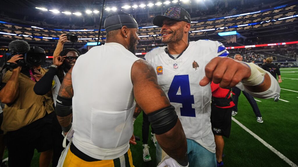 Dak Prescott Didn't Trash Talk Micah Parsons, Reacts to Viral Sack in Packers-Cowboys