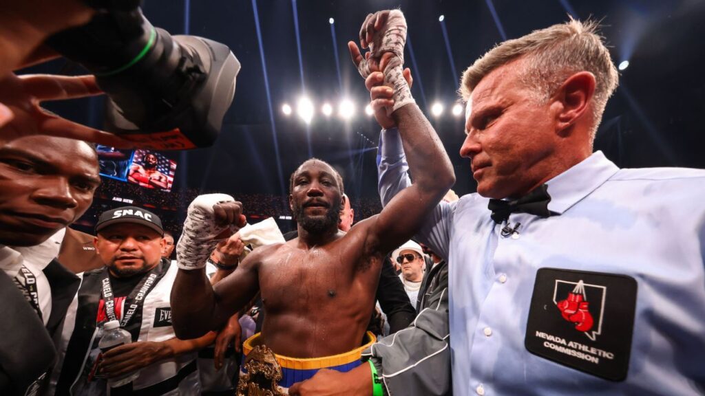 Terence Crawford rejects challenge from UFC's Ilia Topuria