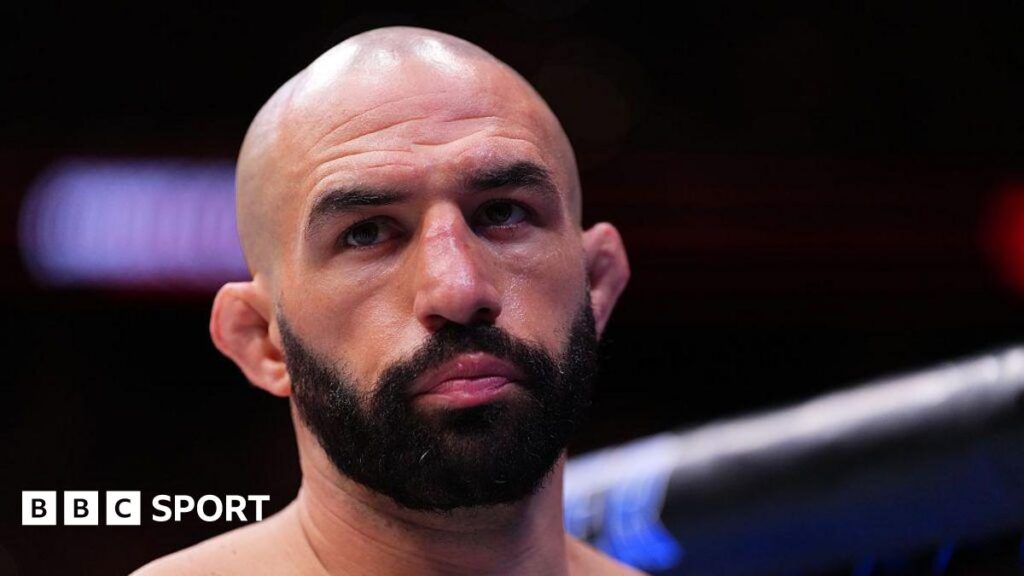 Jared Gordon during his fight against Rafa Garcia at UFC Noche