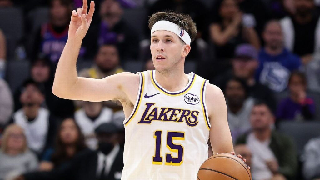 Austin Reaves scores career-high 51 points as Lakers top Kings Copy Link