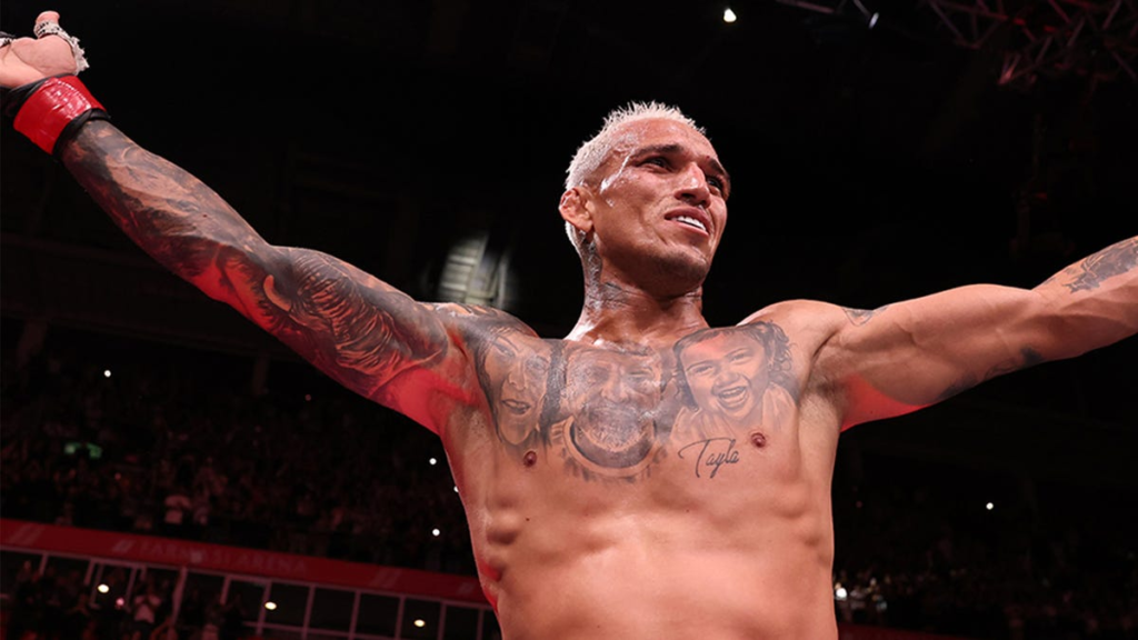 Charles Oliveira adds to absurd records
