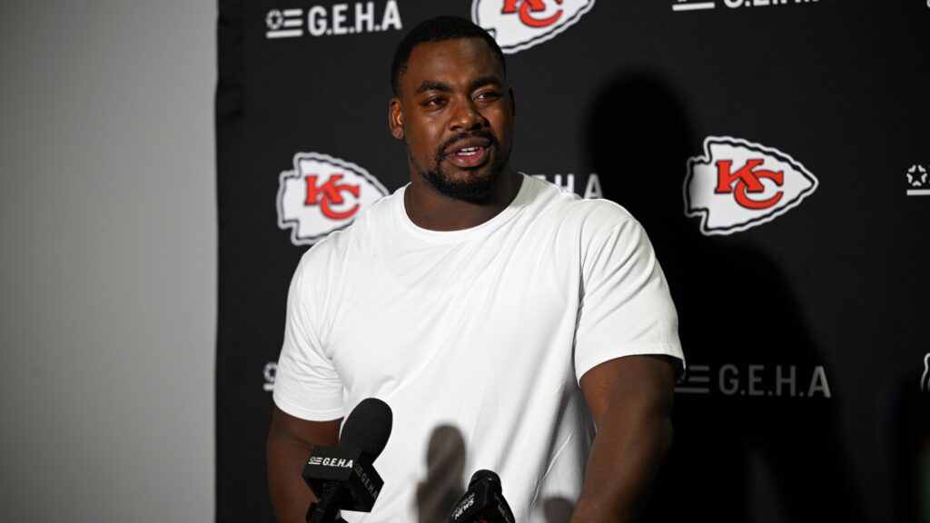 Chiefs' Chris Jones Explains Why He Got Off Social Media, Talks Effort on Lawrence TD