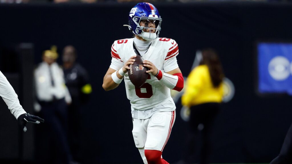 Giants' Jaxson Dart, Abdul Carter Favored as 2025 NFL OROY, DROY in Latest Odds