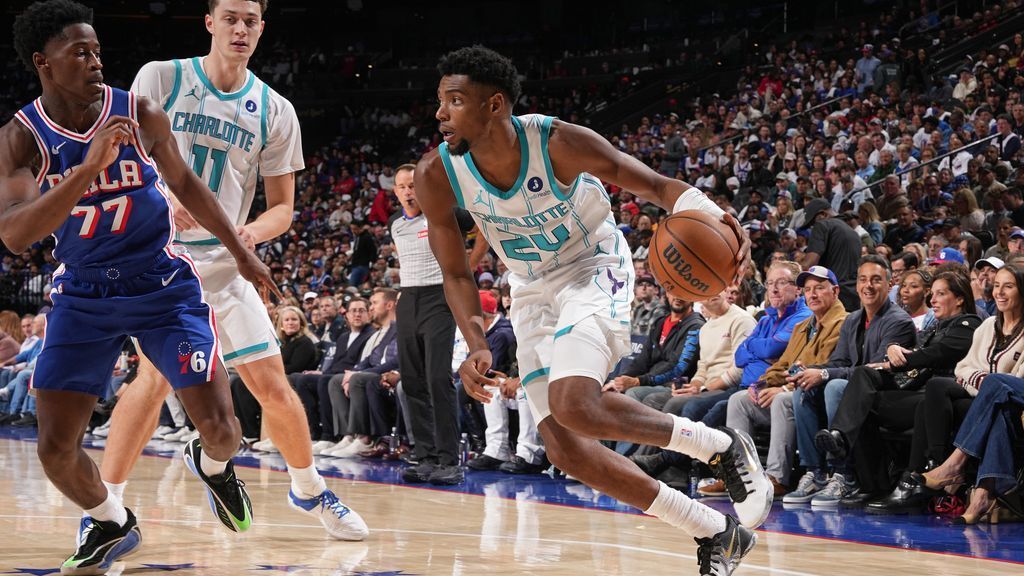 Hornets’ Brandon Miller sidelined with shoulder subluxation Hornets' Brandon Miller sidelined with shoulder subluxation