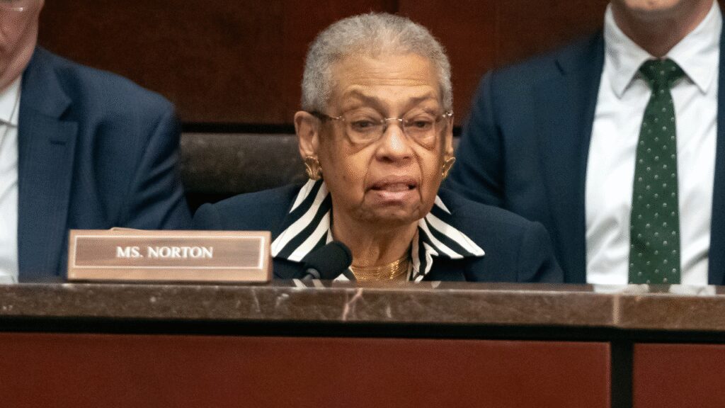 How Did DC Congressional Delegate Eleanor Holmes Norton Get Scammed And Lose Over $4,000? | US News How Did DC Congressional Delegate Eleanor Holmes Norton Get Scammed And Lose Over $4,000? | US News