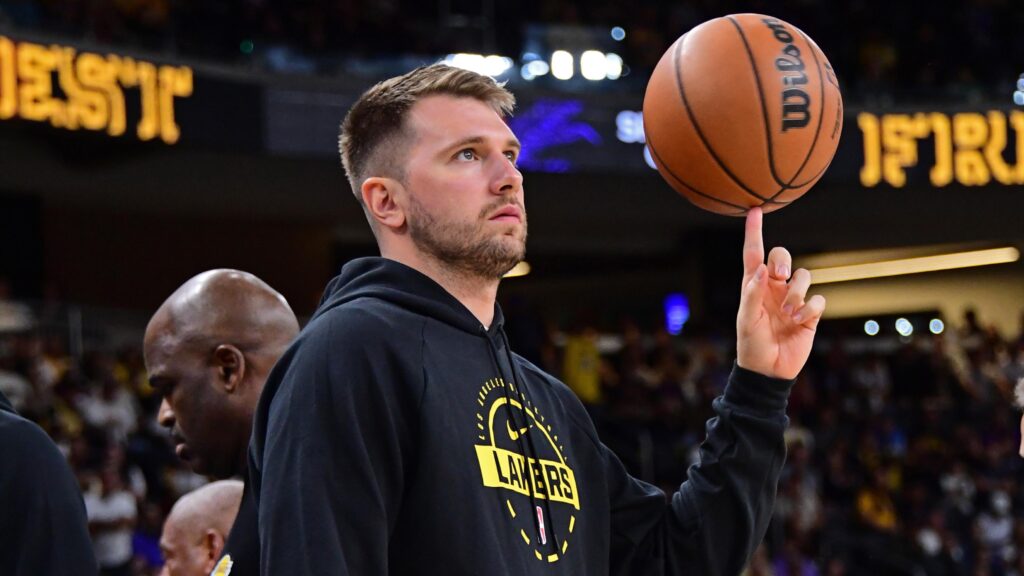 Lakers' Redick Excited to Coach 'Best Version' of Luka Doncic After Offseason Training