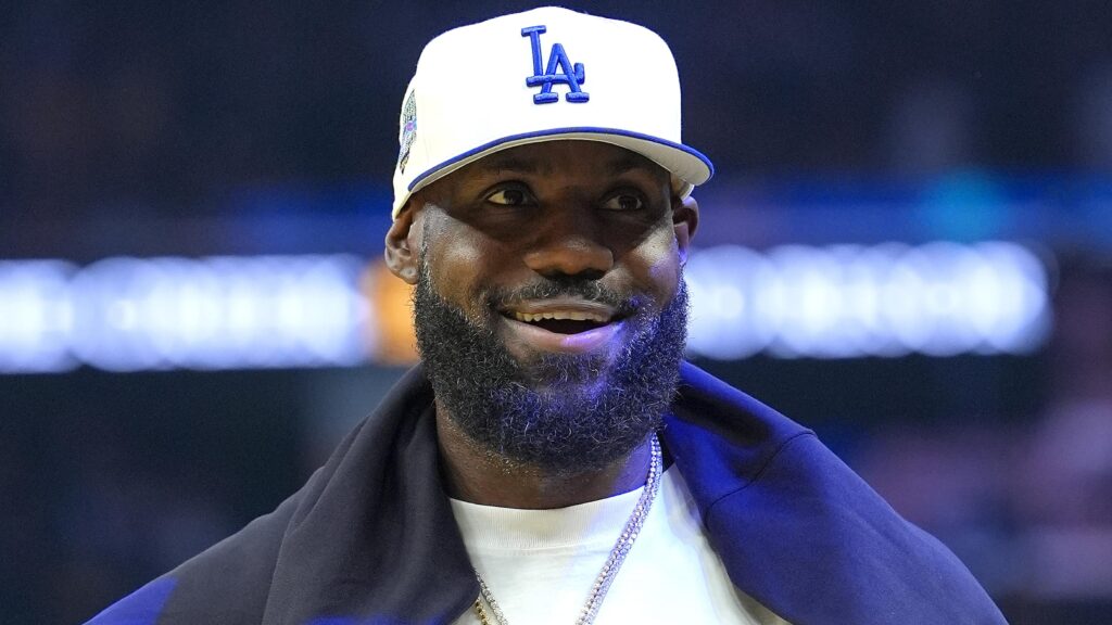 LeBron James Reportedly Out Until Mid-November, Latest Update on Lakers Star's Injury