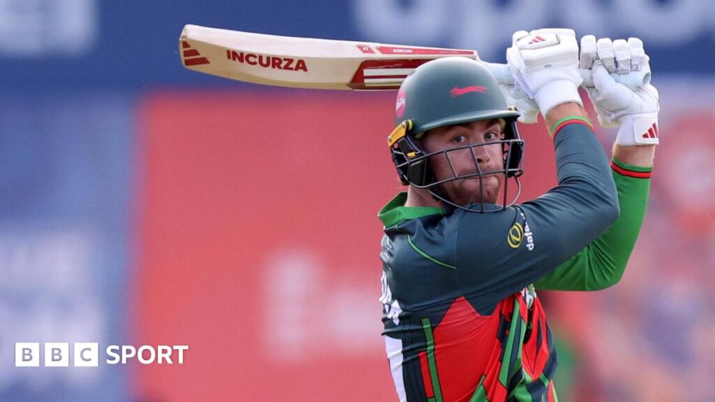 Louis Kimber plays a shot for Leicestershire