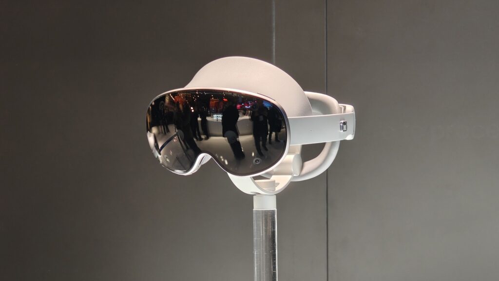 Samsung's Vision Pro rival could finally arrive in days