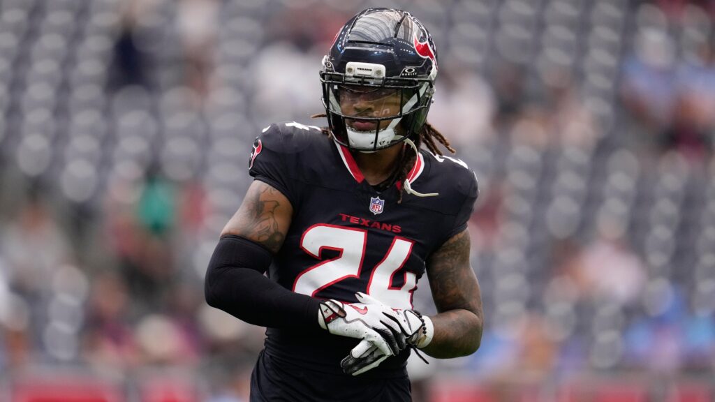 Texans' Derek Stingley Jr., Girlfriend Annabella Campagna Announce Engagement in Photo