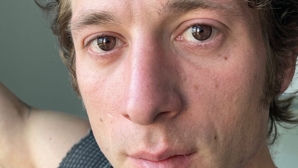 How Blue-Eyed Jeremy Allen White Became Brown-Eyed Bruce Springsteen in ‘Deliver Me From Nowhere’ How Blue-Eyed Jeremy Allen White Became Brown-Eyed Bruce Springsteen in 'Deliver Me From Nowhere'