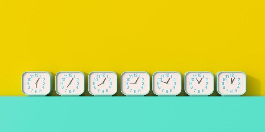 Sleep Doctors Say Waking Up at the Same Time Every Day Can Help You Doze Off Faster Sleep Doctors Say Waking Up at the Same Time Every Day Can Help You Doze Off Faster