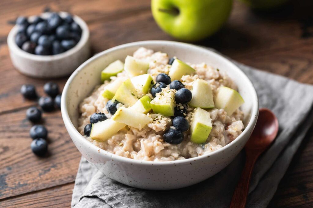 What Happens to Your Body When You Eat Oatmeal Regularly What Happens to Your Body When You Eat Oatmeal Regularly